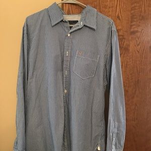 Men’s American Eagle button up shirt